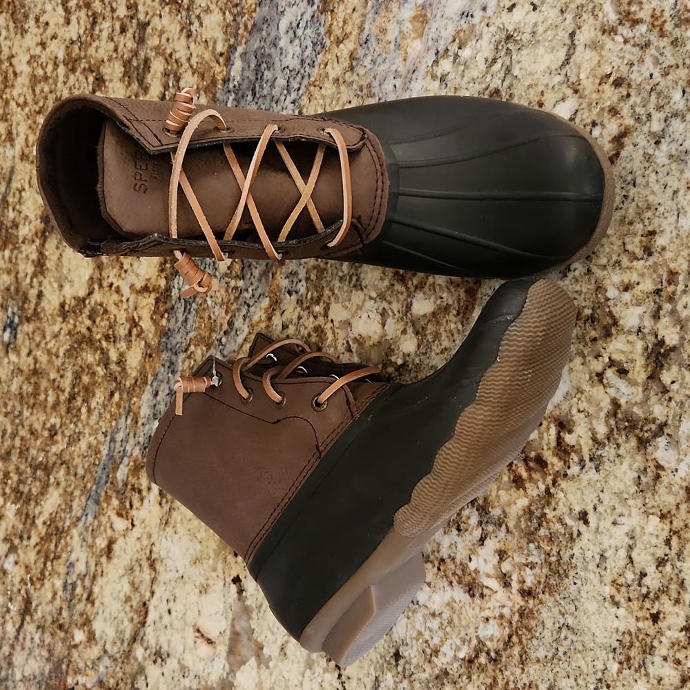Sperry Duck Boots. Brown Black rubber. Rain Snow. NEW